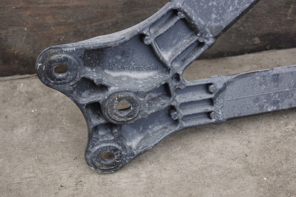 фото №7, Поперечина aston martin db11 hy53-108a75-a