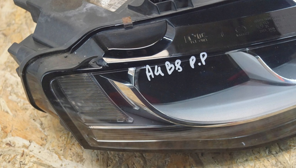 фото №10, Audi a4 s4 b8 8k 2010 перед сторона правая лампы передние