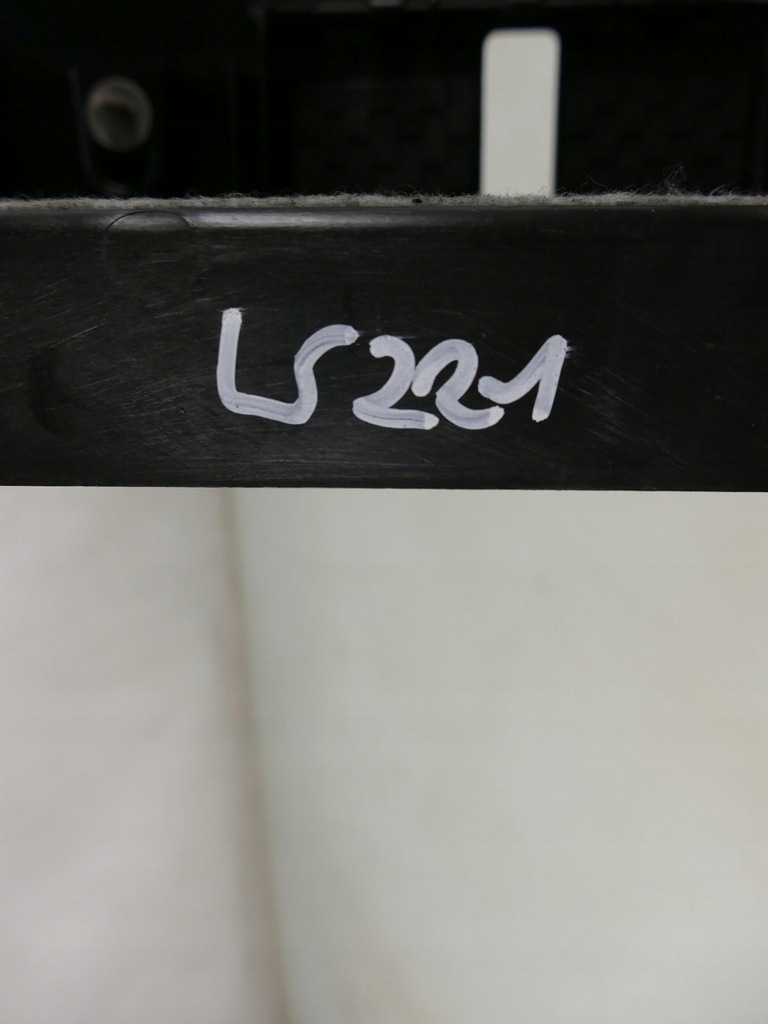 фото №9, Mercedes s w221 захист замка поперечина поріг задня