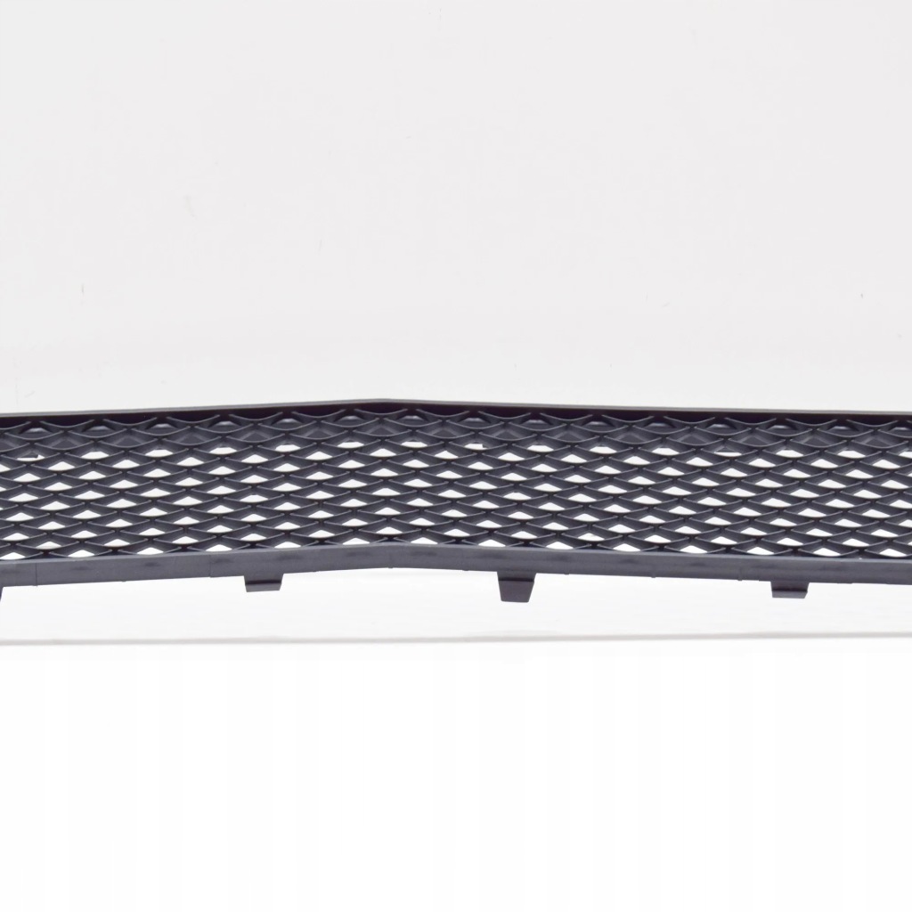 фото №6, Mercedes benz a w176 бампер передний решётка радиатора средний a1768853322 оригинальный