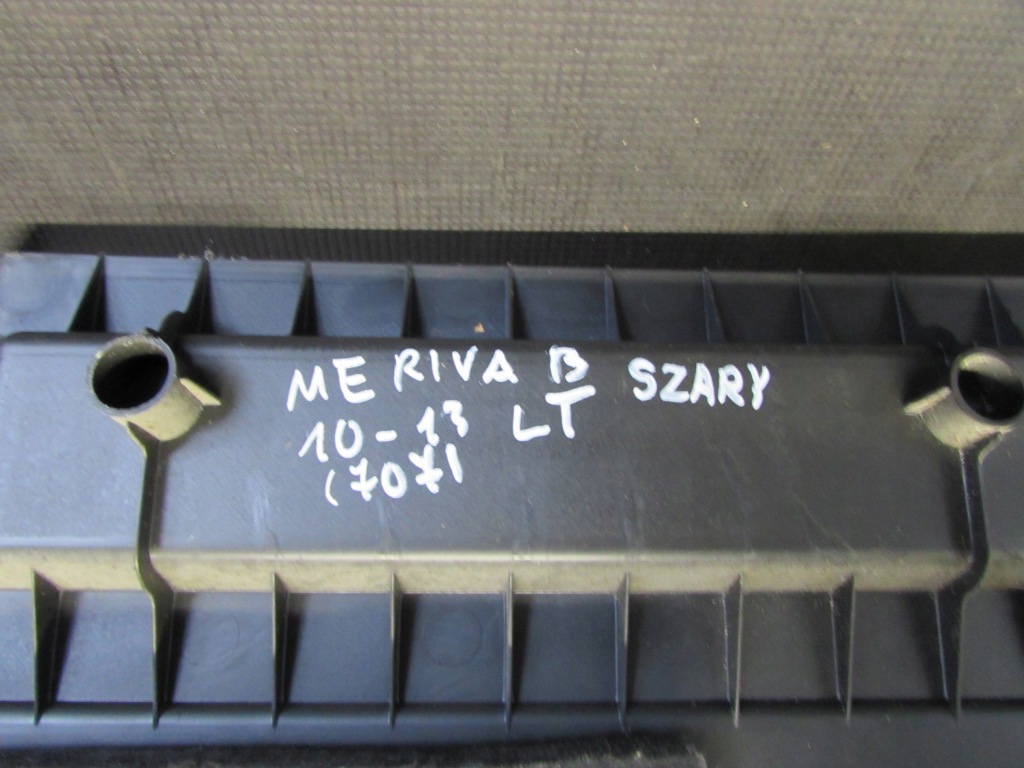 Обшивка багажника левый задний  475498858 opel meriva b 10-13r. Оригинал