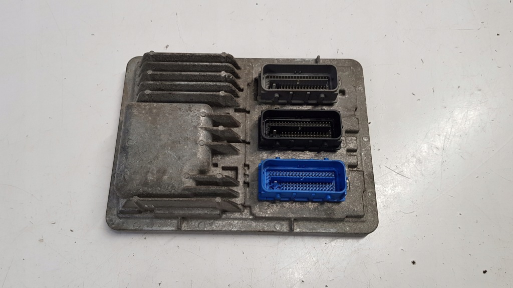 фото №1, Бортовий комп'ютер двигуна opel adam 1.0 t 12669908