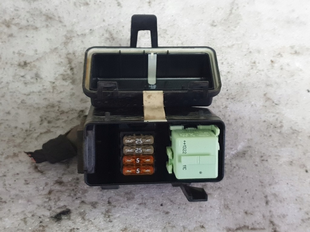 фото №4, Mini countryman r60 коробка предохранителей 2755704