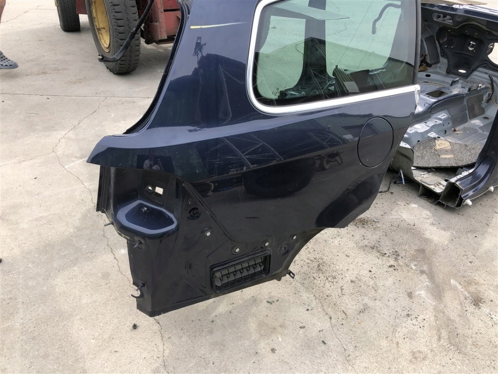 фото №1, Чверть крила правий задня passat b7 kombi 10-