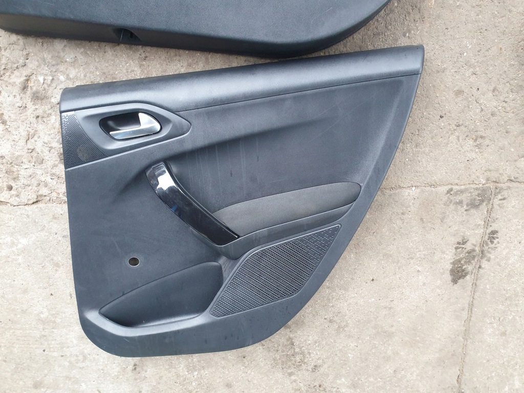 фото №6, Оббивка обшивки na двері peugeot 208 2013- 5d