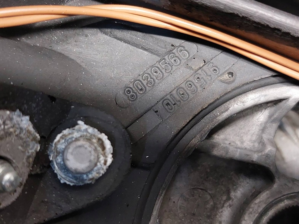 фото №6, Воздуховод + подушка opel corsa c 1.7 di 9156010