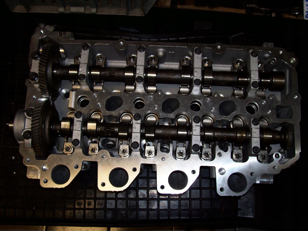 фото №1, Mitsubishi l200 2,5 did 4d56u - головка двигателя - комплектная