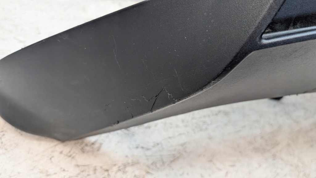 Tesla model y 20- спойлер дифузор накладка бампера задня 1494006-00-b Недорого