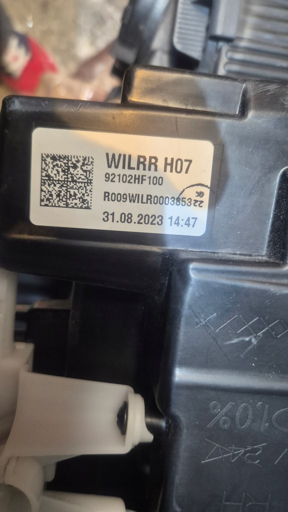 фото №13, Hyundai kona 2 ii лампа фара передня idealna права 92102hf100