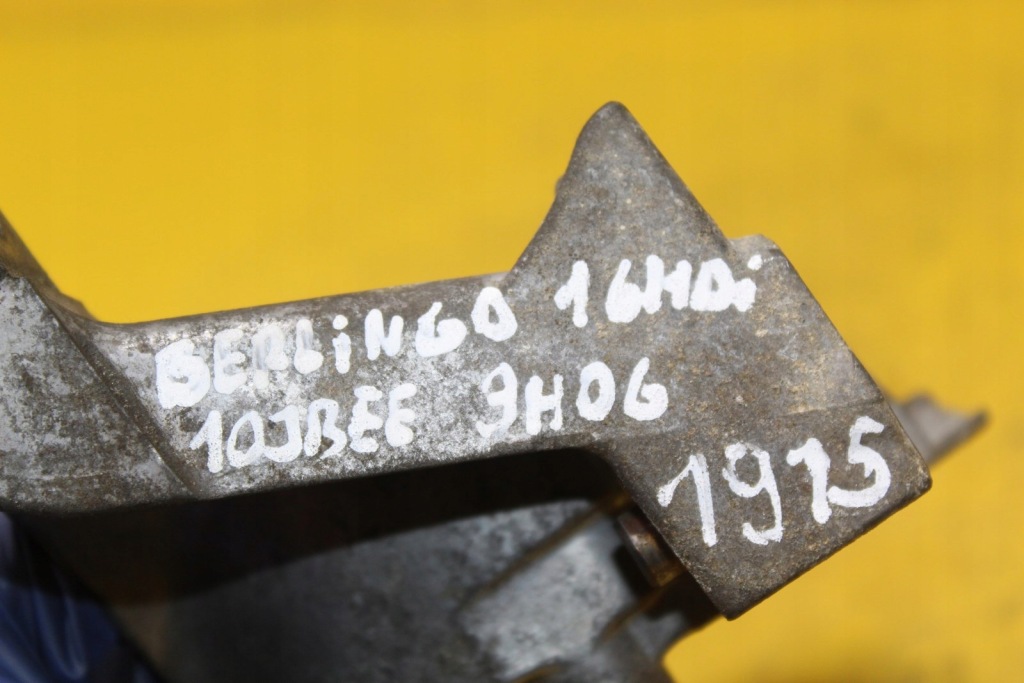 фото №9, Кронштейн насоса уприскування berlingo iii 1.6 9684778280