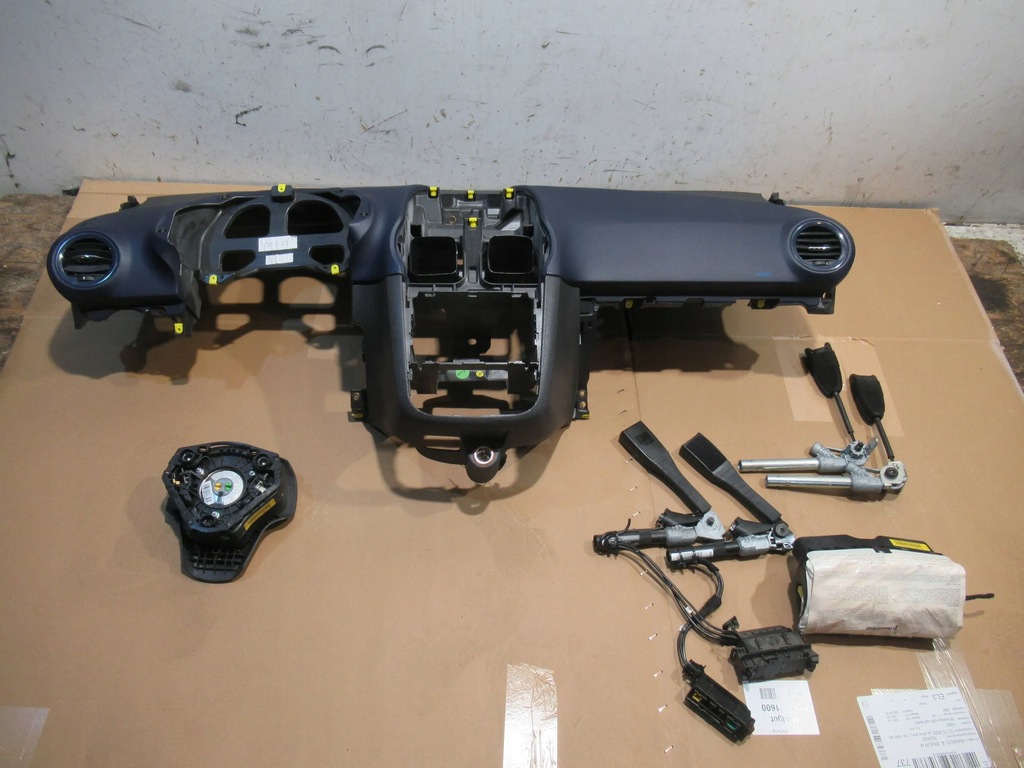 фото №9, Приборная панель комплект opel corsa d niebieska