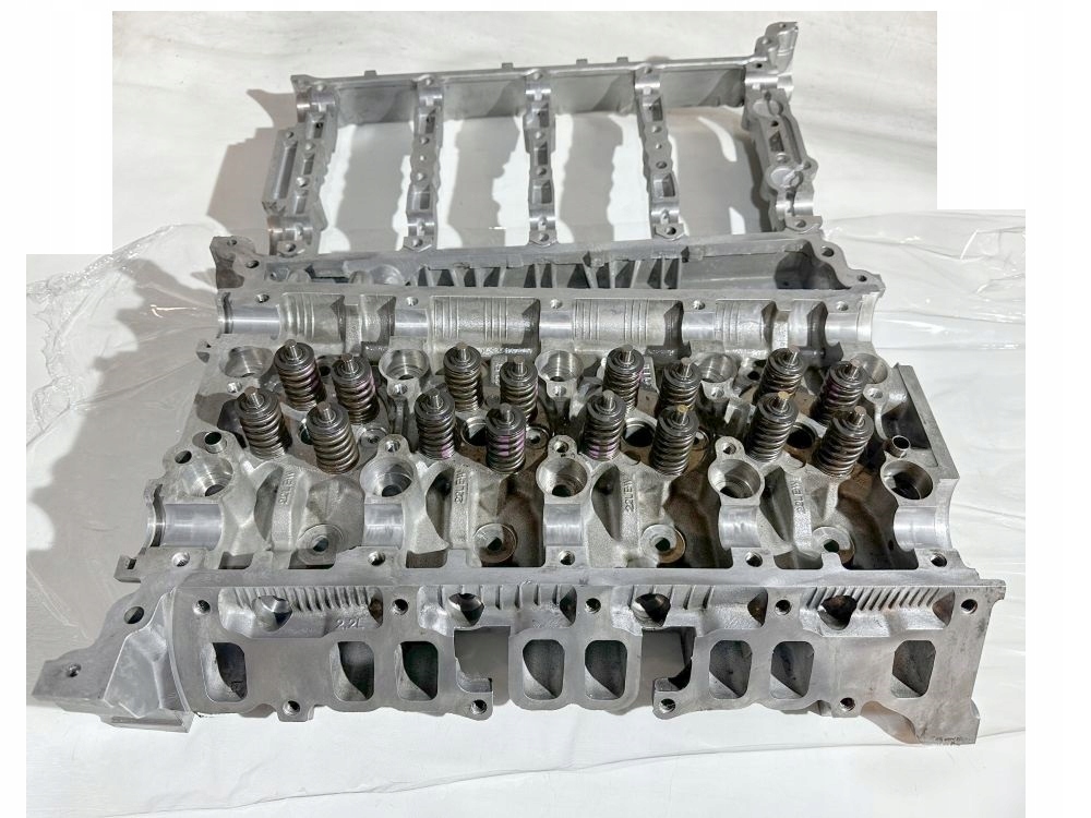 фото №1, Citroen jumper boxer 2,2hdi головка eur5 6c1q6090af