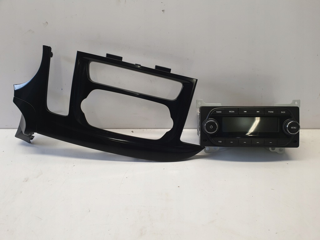 фото №1, Opel mokka x радіо з bluetooth i рамка dekorem звичайне оригінал