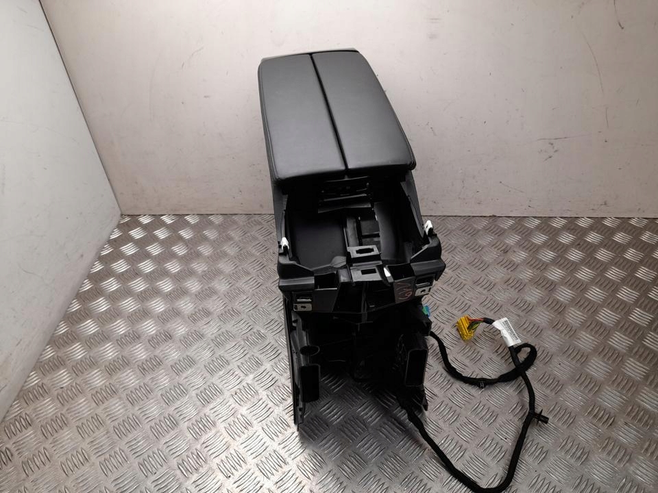 фото №1, Підлокітник citroën ds7 crossback 2021 1833454