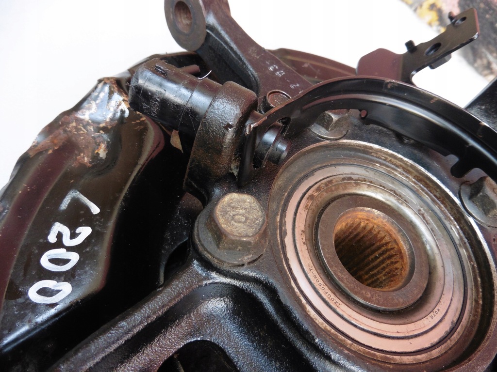 фото №5, Поворотный кулак ступица правый перед mitsubishi l200 2,5d