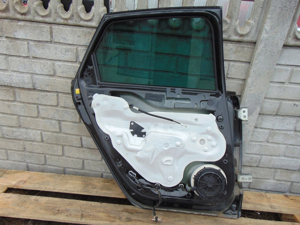 фото №9, Дверь левый задняя citroen c4 ii чёрные ktv