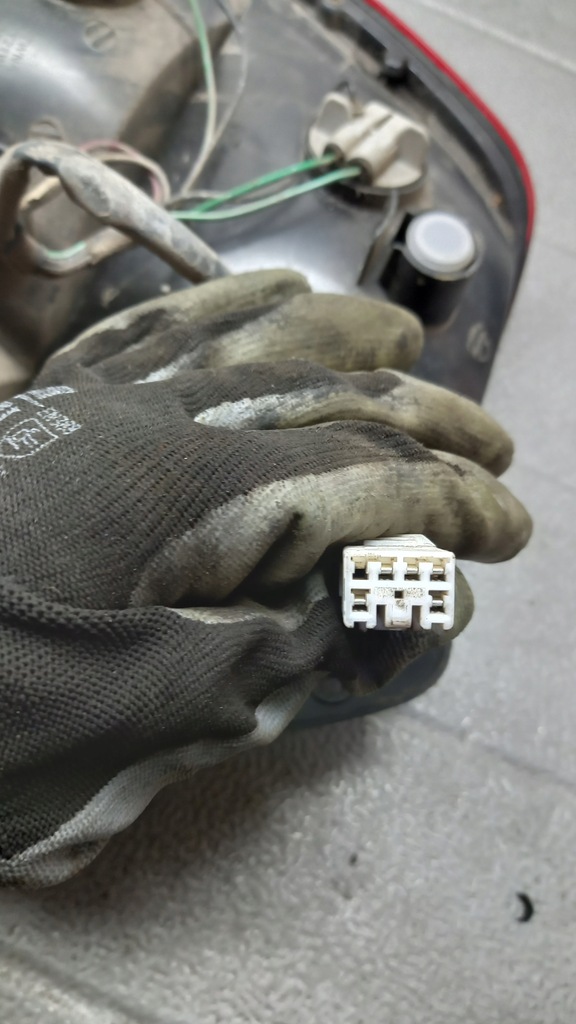 фото №9, Лампа правая задняя hyundai accent 01r hb