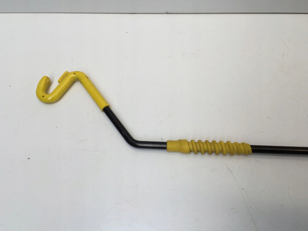 фото №2, Seat arona 2019 опора стержень капот