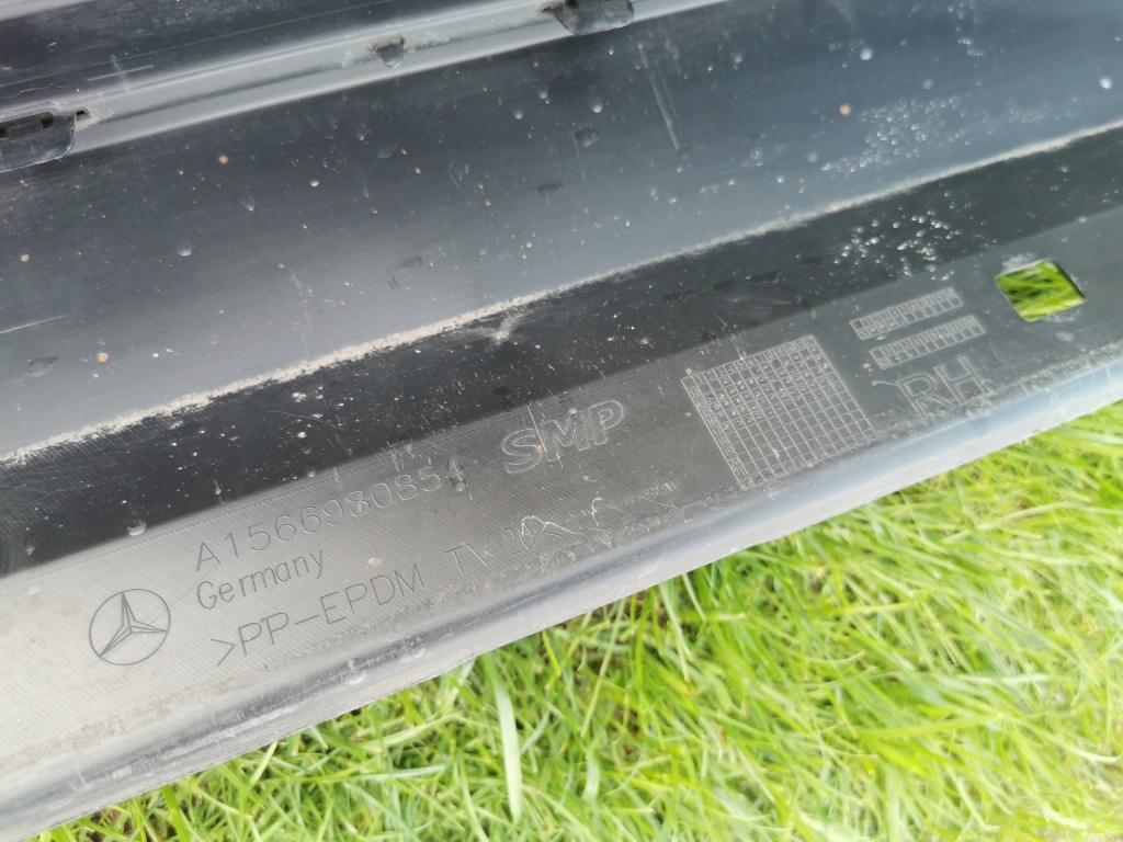 Mercedes gla 156 amg молдинг поріг права демонтаж Доставка