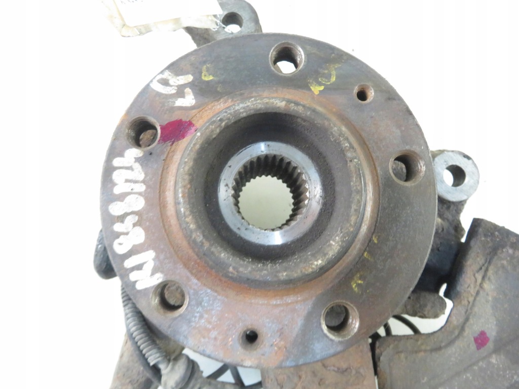 фото №6, Поворотный кулак передняя левая peugeot 407 3.0