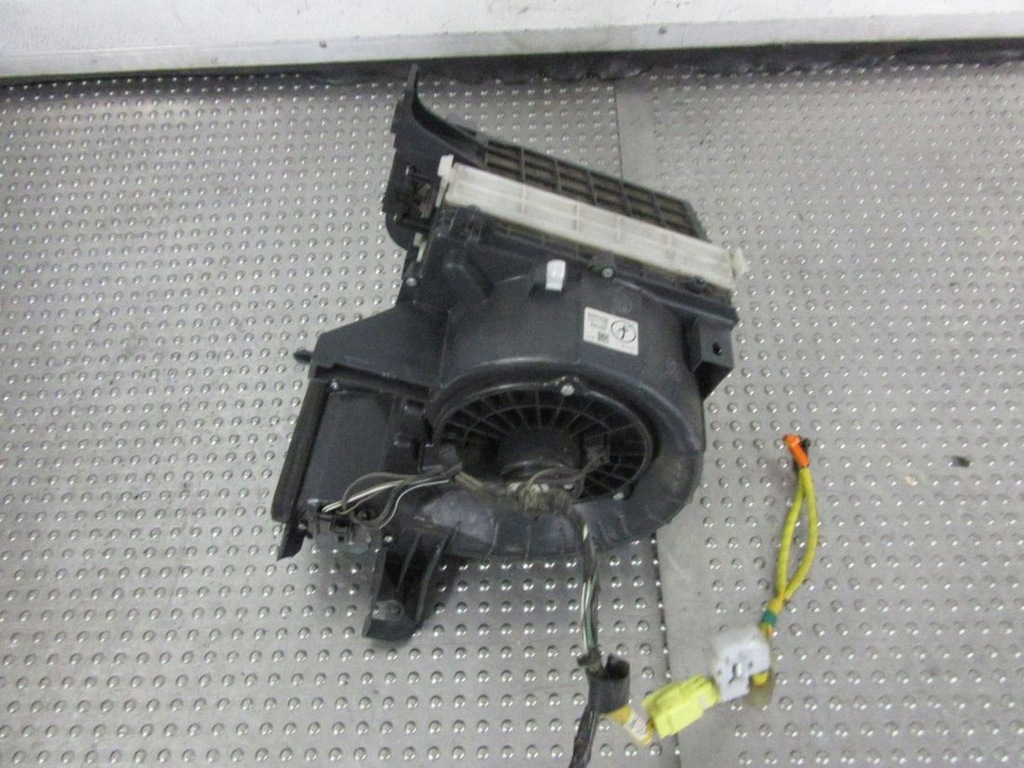 фото №12, Toyota rav4 ii 2.0d 2005 воздуходувка вентилятор