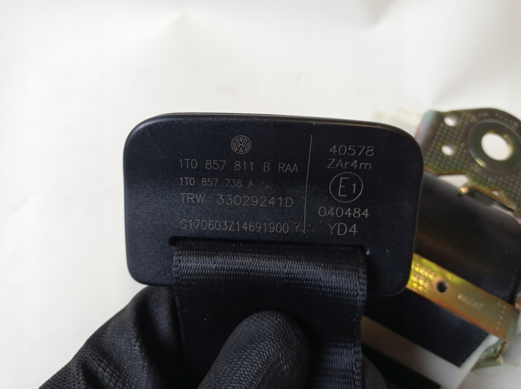фото №6, Pas безпеки лівий задня vw touran 1t0857811b