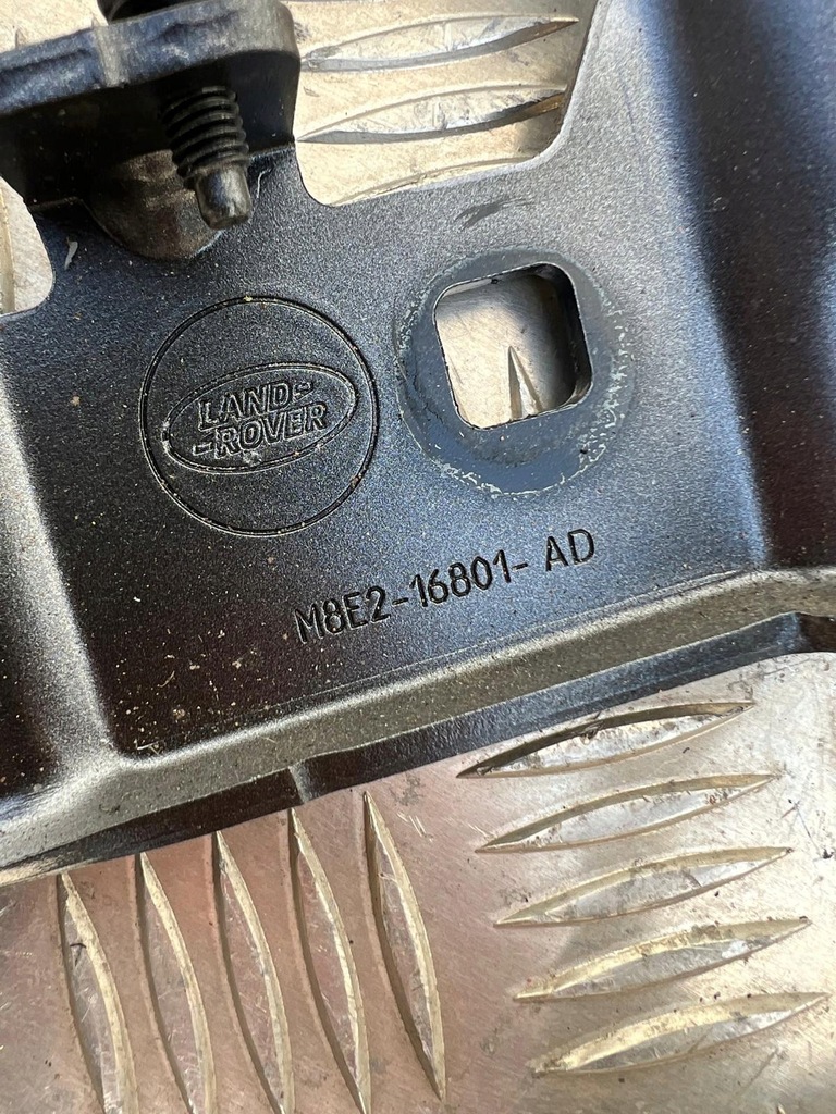 фото №3, Land rover range rover l461 петля капот лівий m8e2-16801-ac