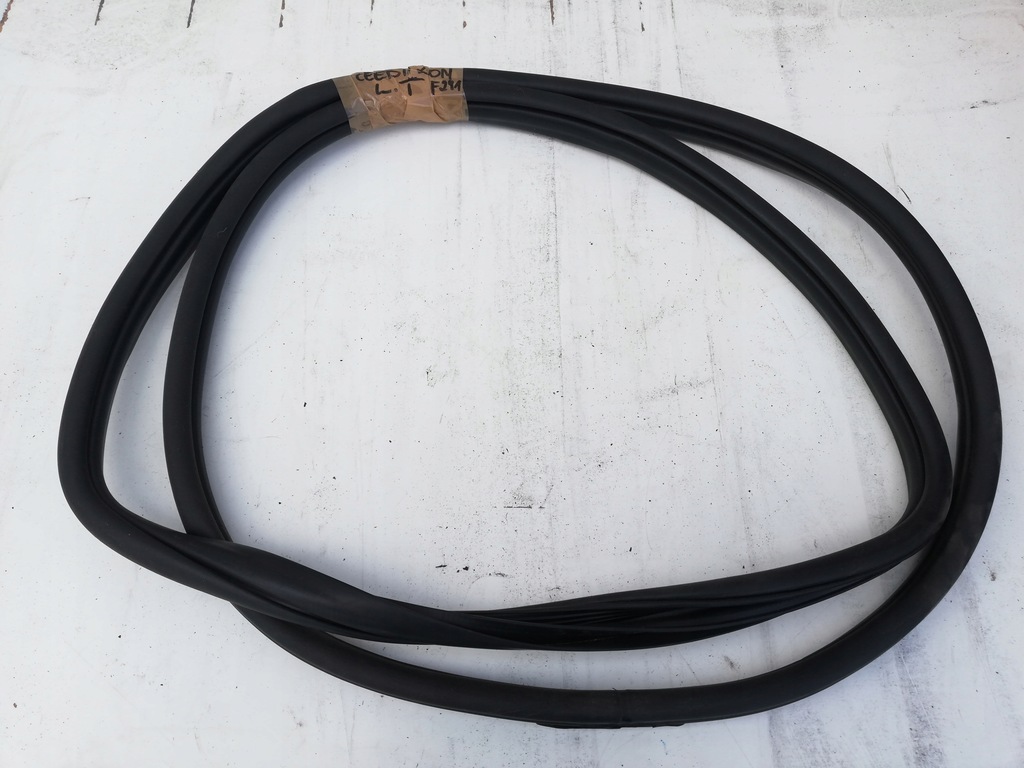 фото №1, Прокладка дверь левый задняя kia ceed ii 12-17 kombi