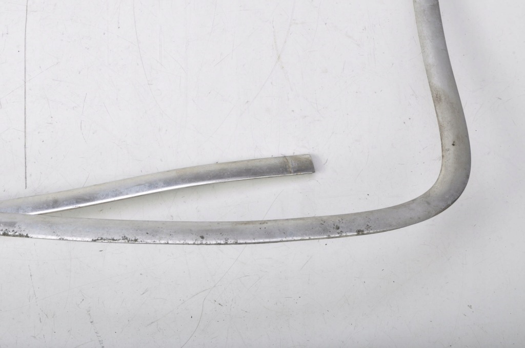 Bmw e24 молдинг стекло передней лобовое комплект с Разборки