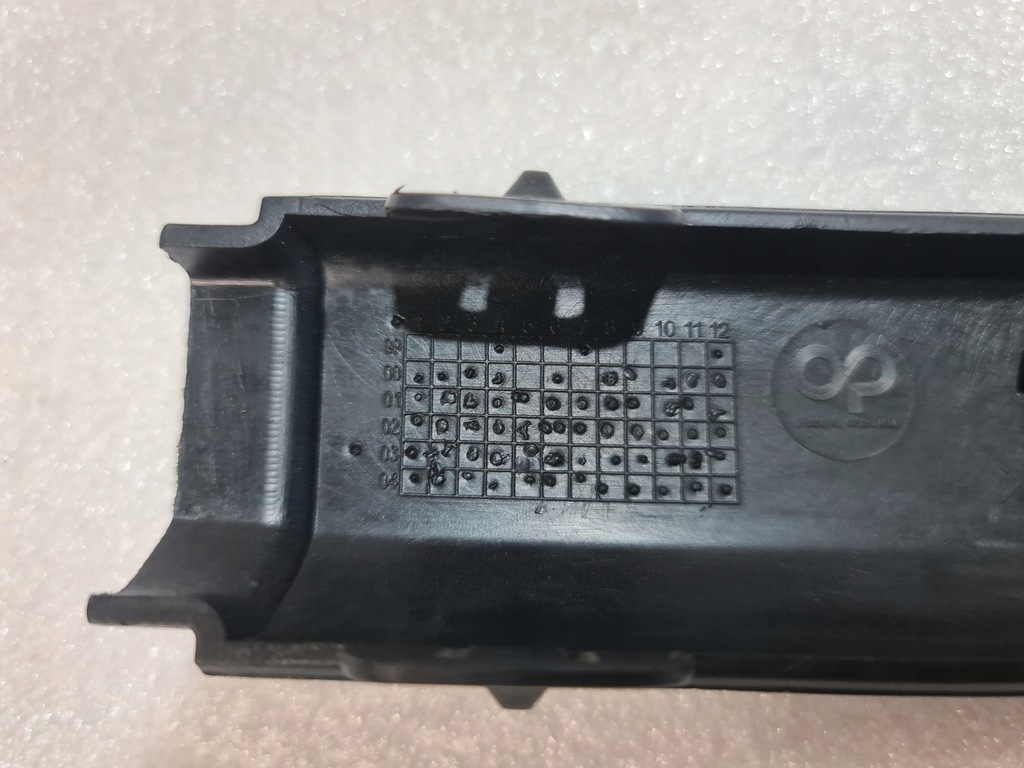 фото №10, Renault laguna ii молдинг средняя бампера задняя g000017222