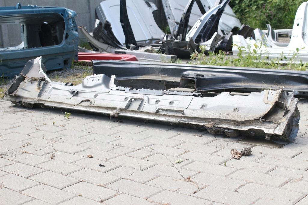 фото №8, Левый порог mercedes e-klasa w212