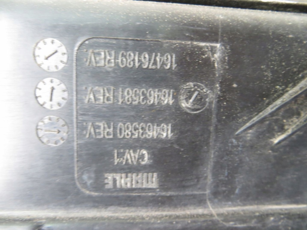 Bmw x1 f48 2.0d радіатор вентилятори комплект  16463580 15- Ціна