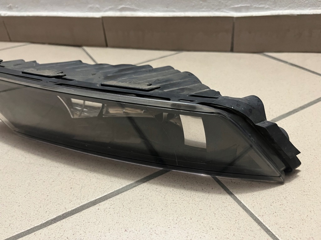 фото №7, Skoda superb iii 3 15- 3v0 лампа противотуманная фара перед левый