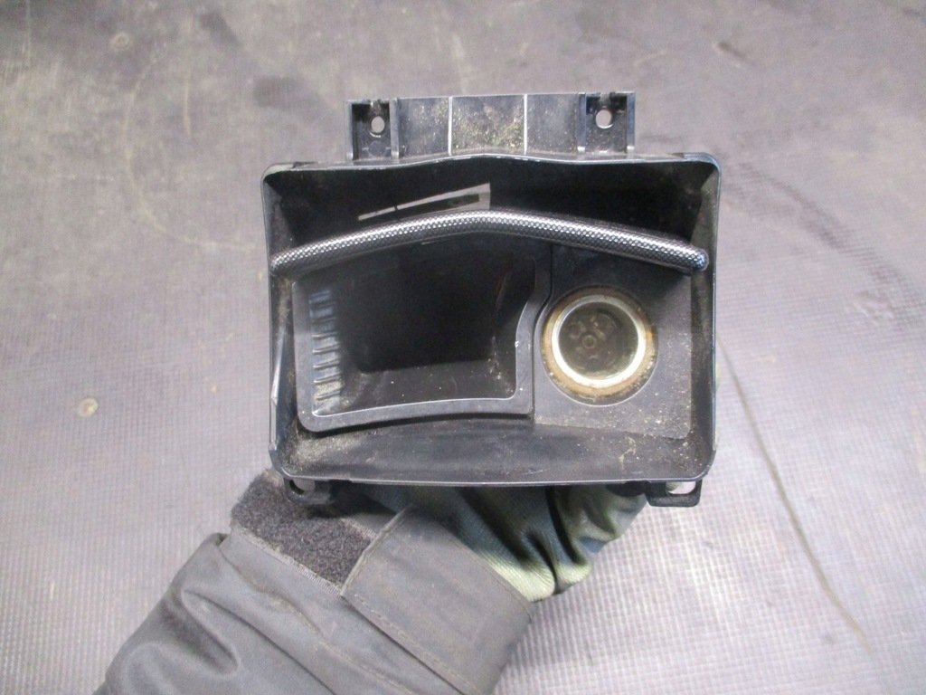 фото №8, Попільничка 9629447977 peugeot 607 04-10