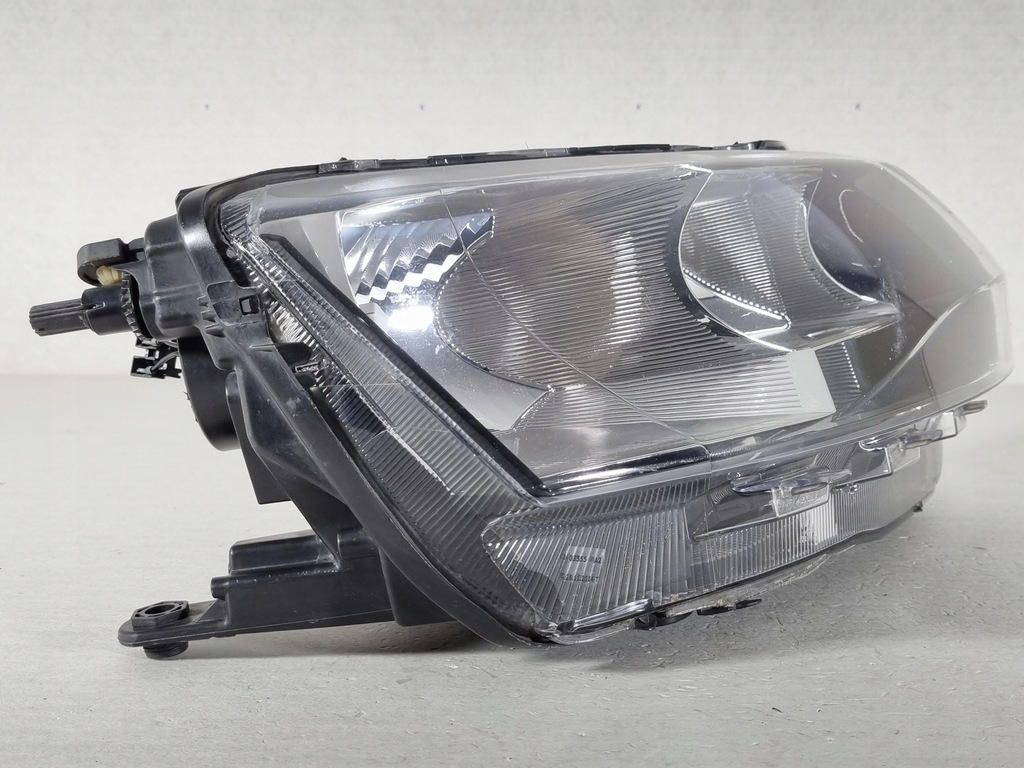 фото №2, Skoda rapid 5jb лампа права перед звичайна фара