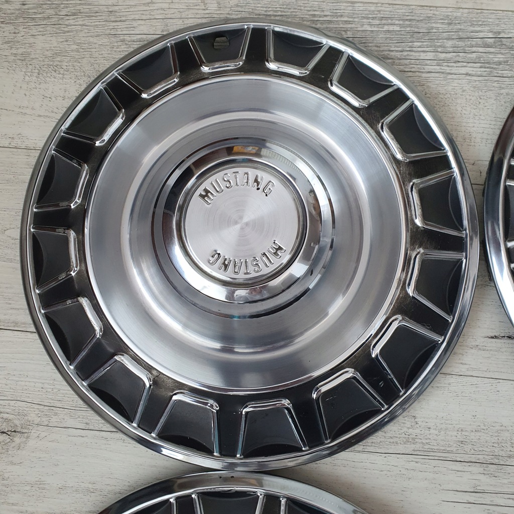 фото №5, Ковпаки, кришки ford mustang 14" vintage 60-70