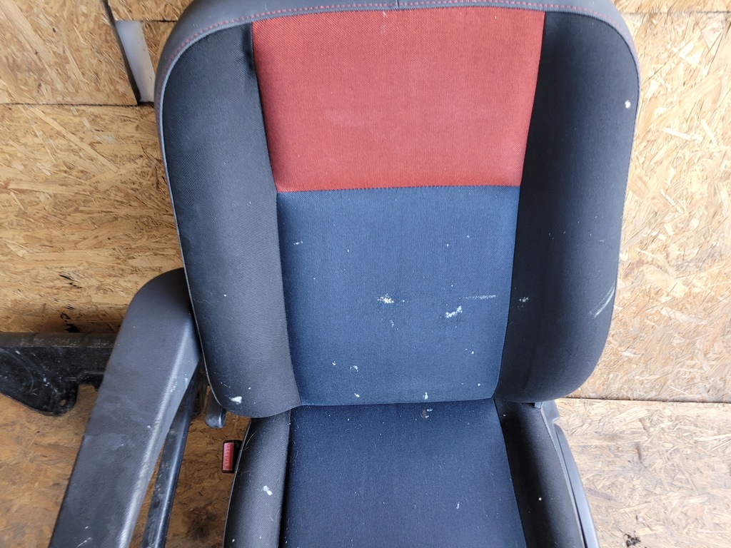 фото №4, Сидіння водія renault master iii europa