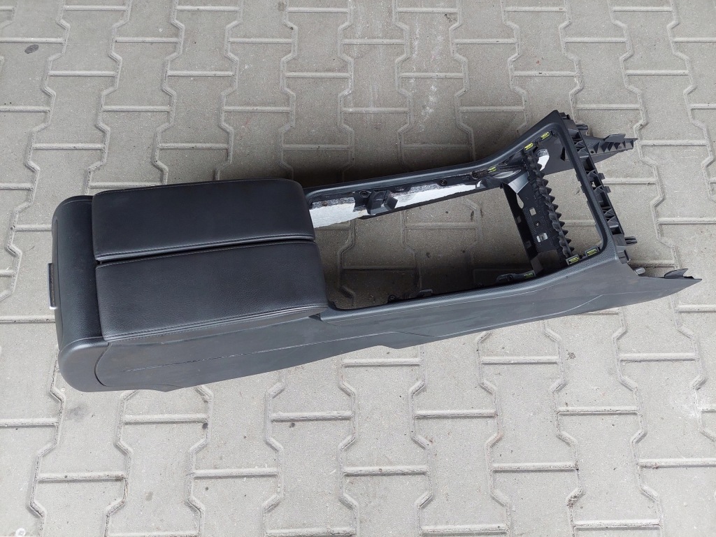 фото №9, Туннель средний подлокотник vw touareg ii 2 7p