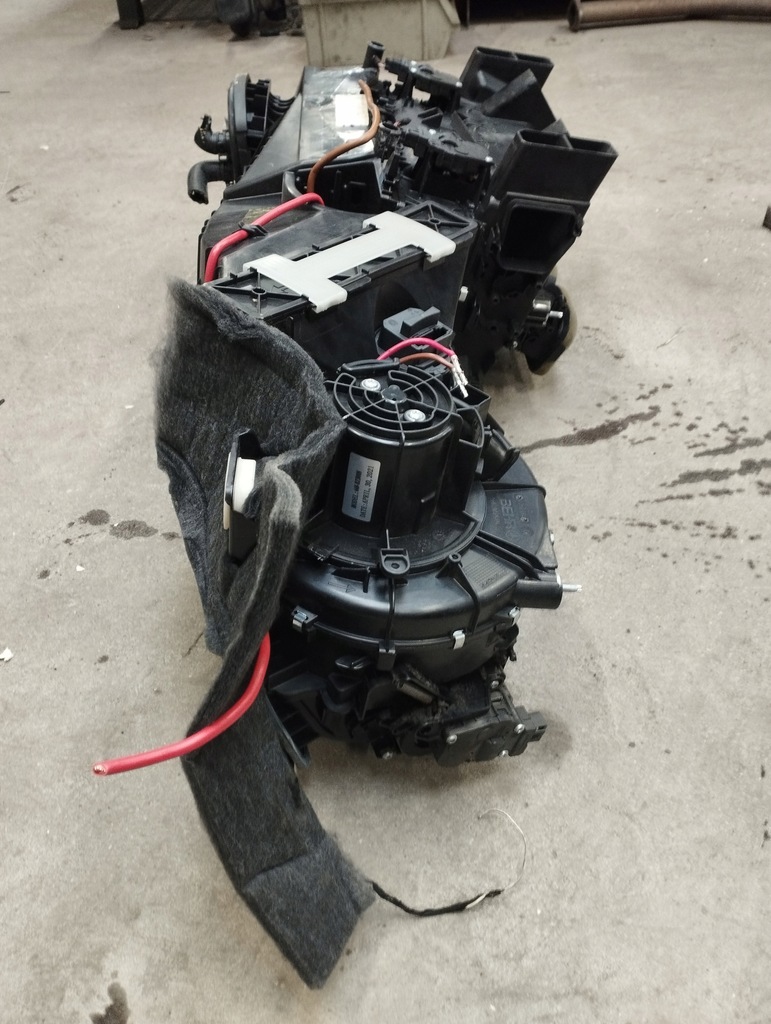 фото №14, Mercedes w212 отопитель смеситель kombajn a2128301760 a2048300461