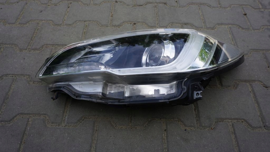 фото №2, Subaru legacy outback - лампа левая перед ксенон