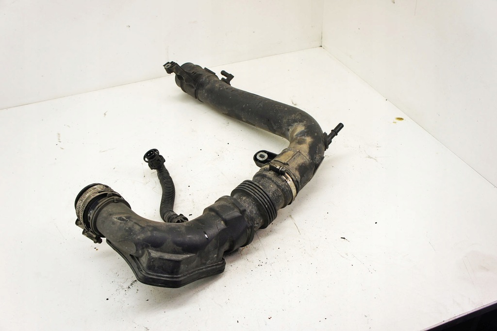 фото №5, Mu132 ford tourneo courier 1.0i труба воздухозаборник