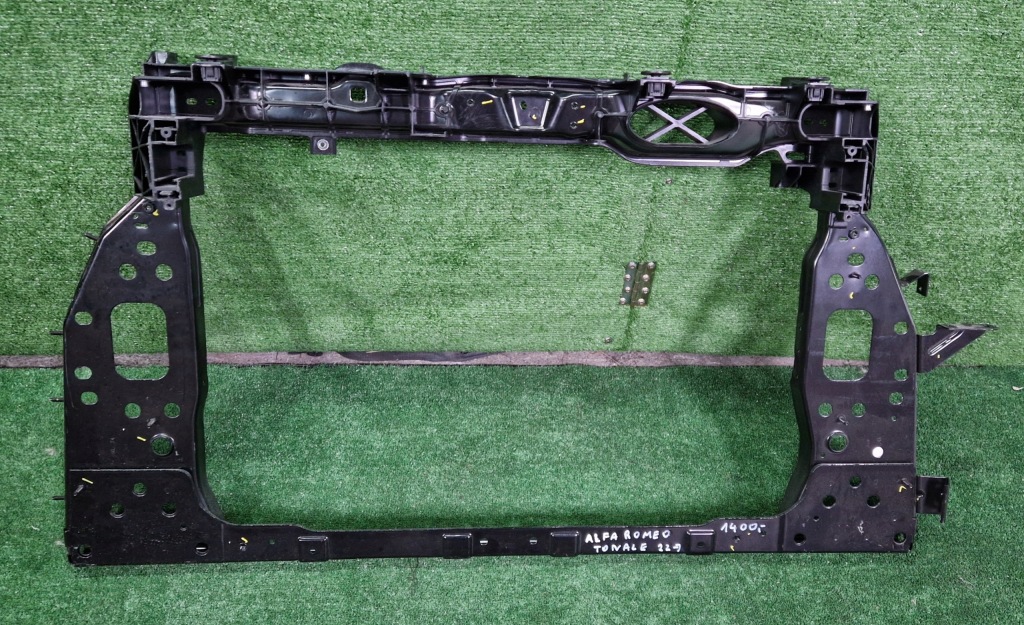 фото №1, Pas передний усилитель перед alfa romeo tonale 2022- -