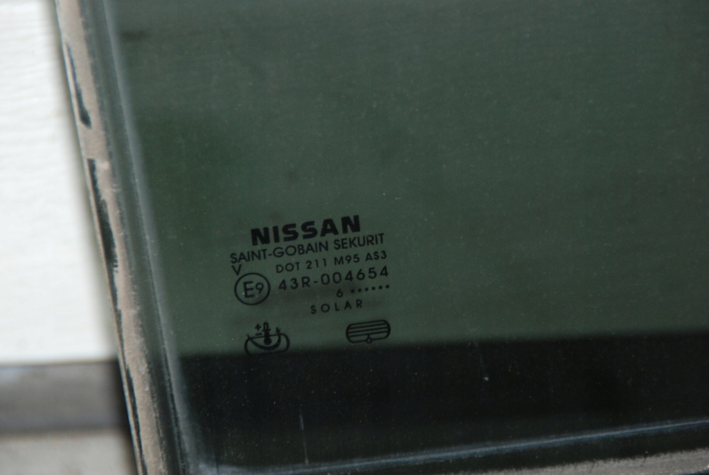 фото №2, Стекло l / p задняя nissan pathfinder 2006 rok