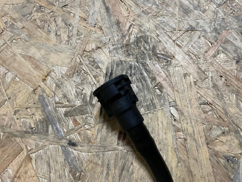 Шланг труба трубка пального opel astra k v 5 55508266aa Доставка