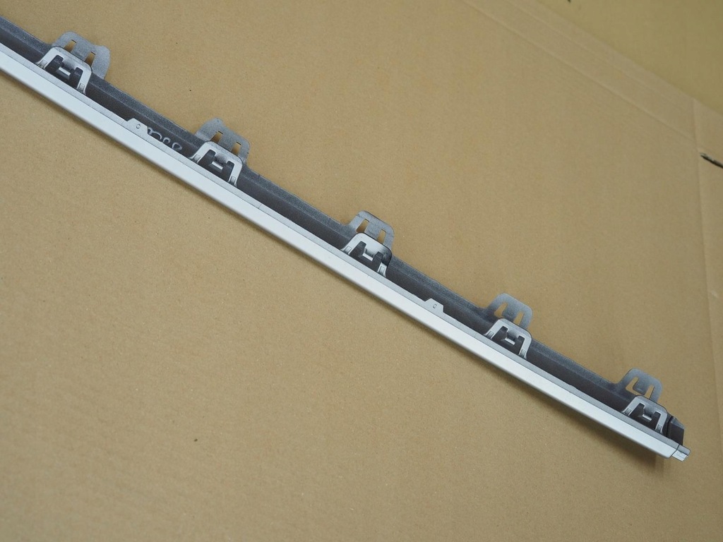 фото №12, Audi q2 81a 16- молдинг середня бампера задня