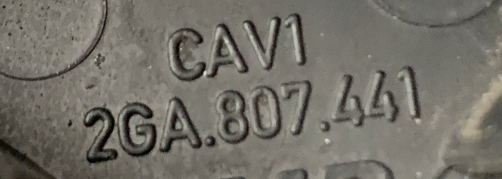 фото №4, Заглушка фаркоп бампера задня vw t-roc 2ga807441