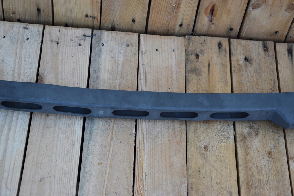 фото №7, Volkswagen t4 молдинг бампера перед 701807183