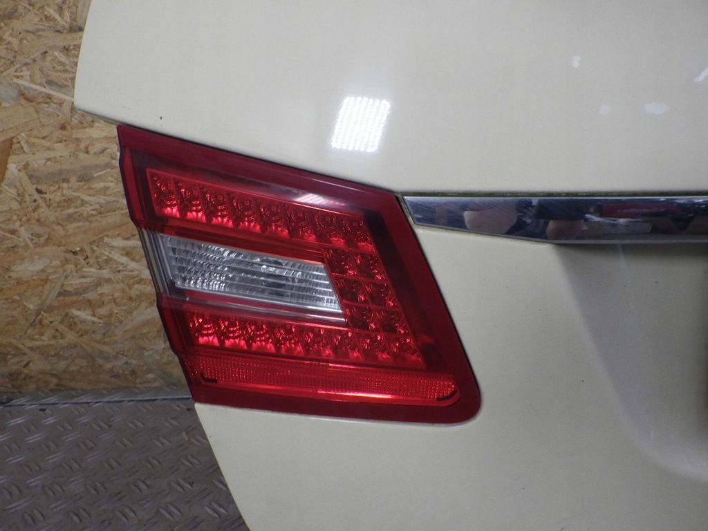 фото №5, Кришка багажника задня комплектна mercedes w212 kombi