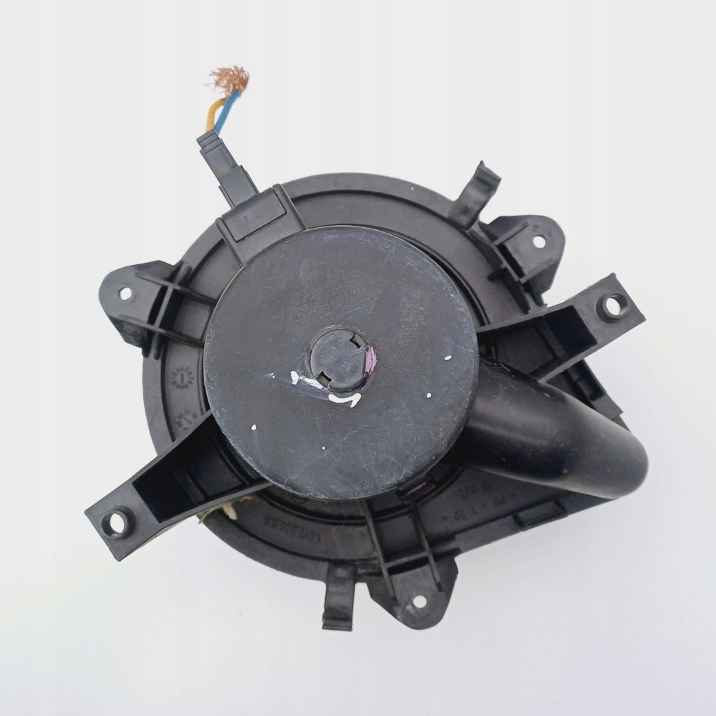 Воздуходувка обдув вентилятор fiat punto 2 141730600 nr149 Недорого