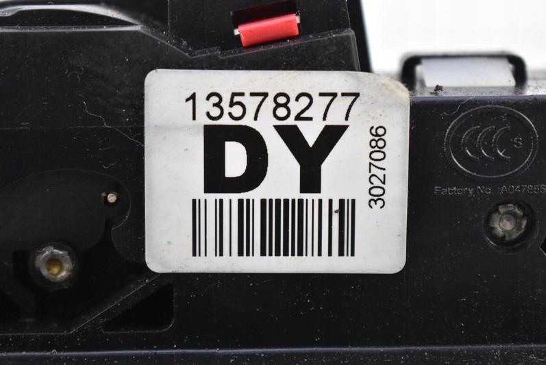 фото №7, Chevrolet оригинальный номер 13578277 замок дверь